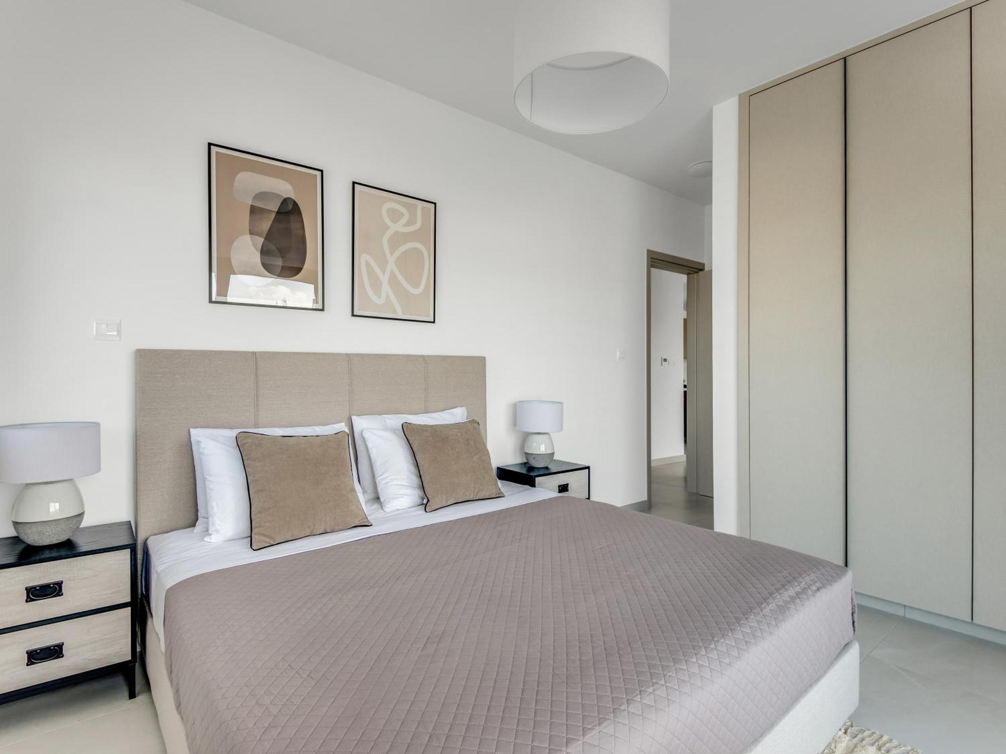 Sanders Elgio Limassol Bilik gambar