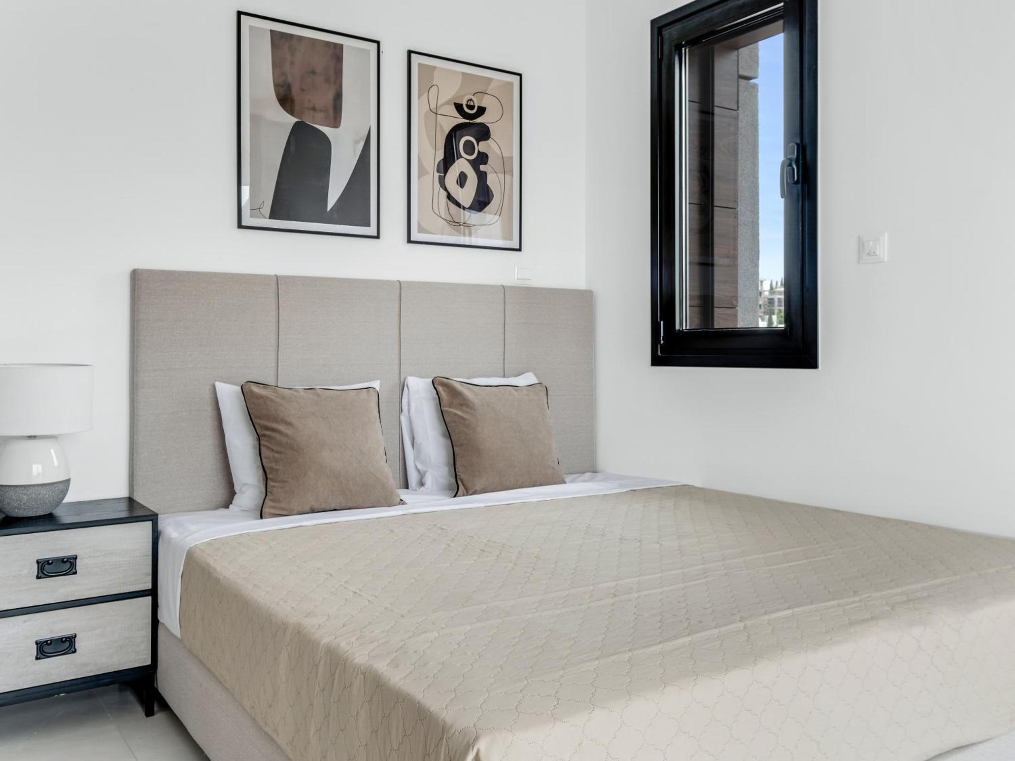 Sanders Elgio Limassol Bilik gambar